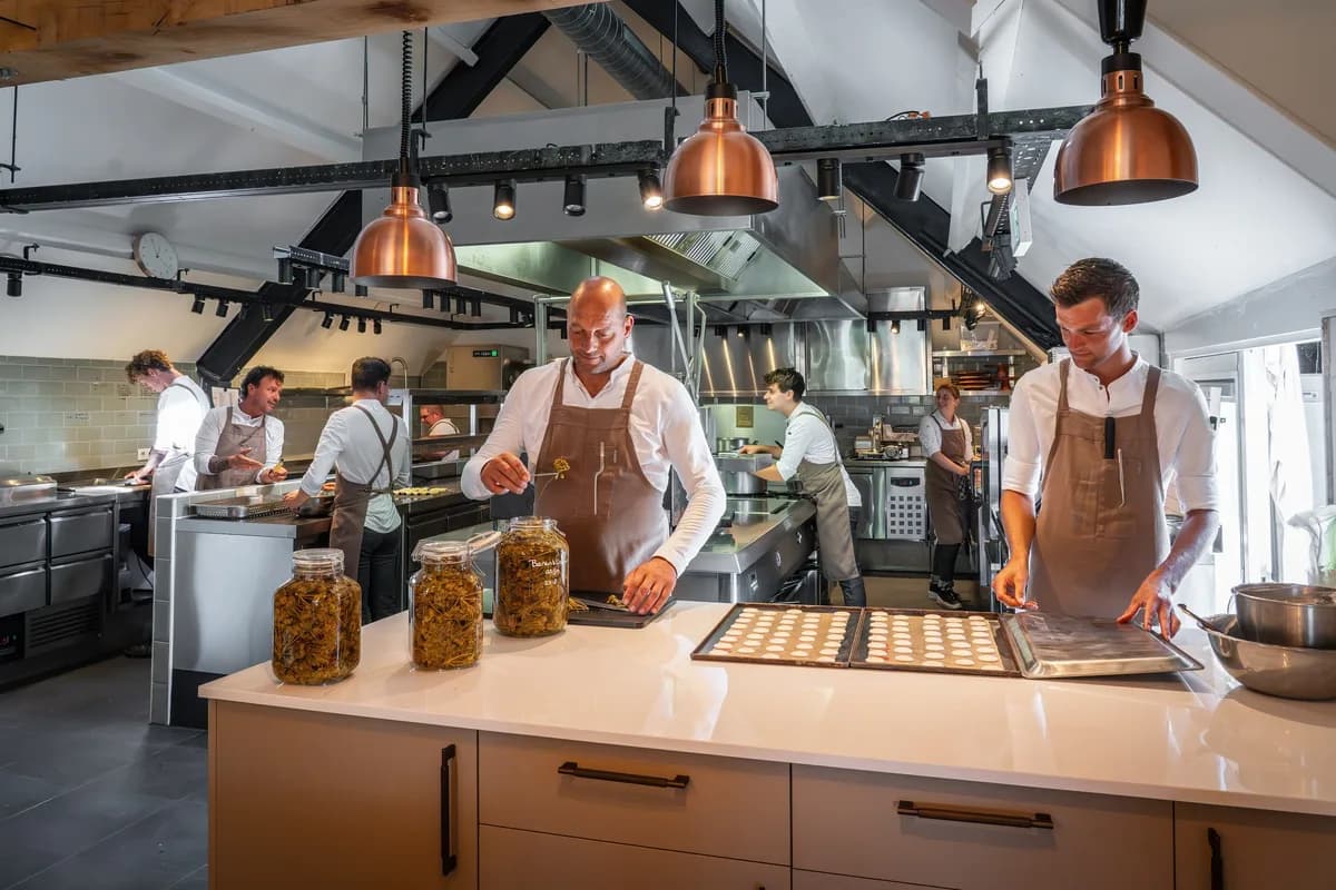 Kook Atelier op Oost — bio restaurant in Texel - Oosterend