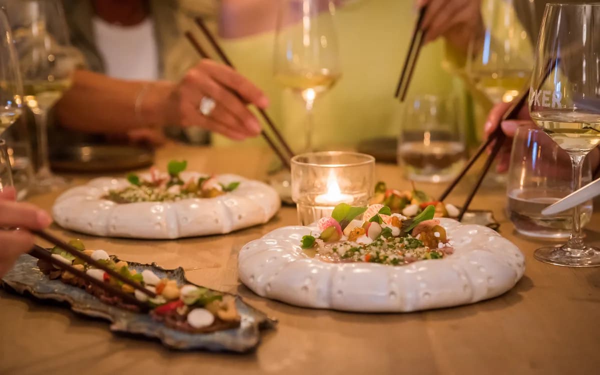 Oker — internationaal restaurant in Den Haag