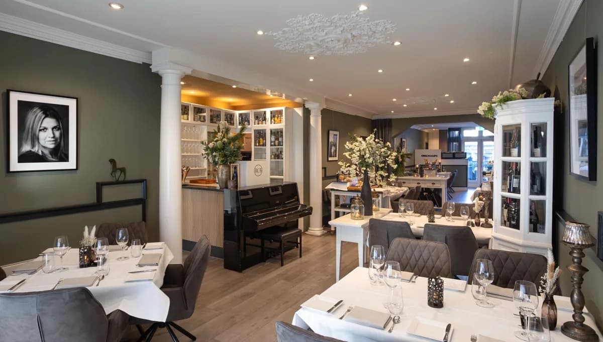 Cheval Blanc — frans restaurant in Heemstede